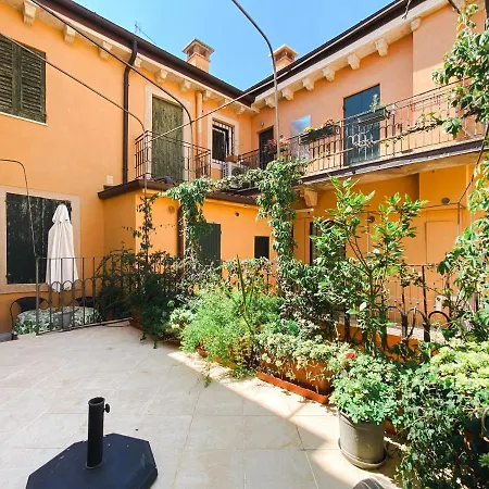 Apartment Fontanelle Terrace House Verona