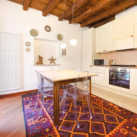 Fontanelle Terrace House
